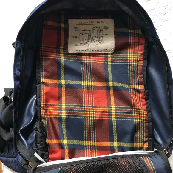 The Northface Crevasse Pack - Picture 2 of 6